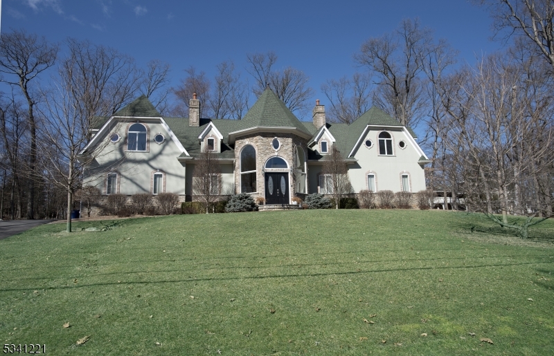 673 Glendale Road Franklin Lakes, NJ 07417 - Photo 1 of 19