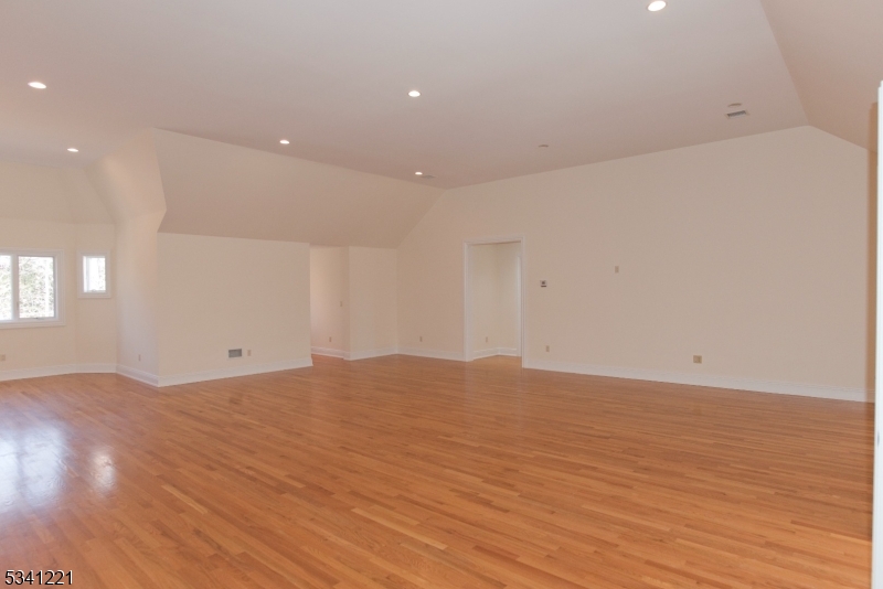 673 Glendale Road Franklin Lakes, NJ 07417 - Photo 12 of 19