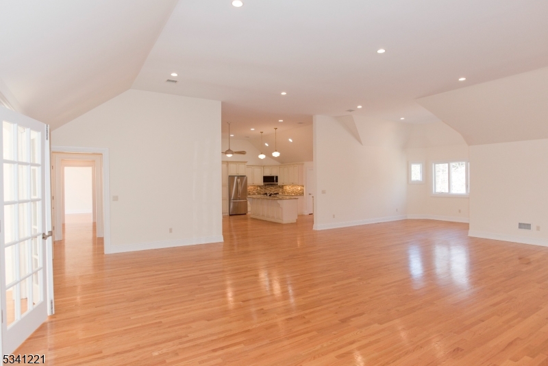 673 Glendale Road Franklin Lakes, NJ 07417 - Photo 14 of 19