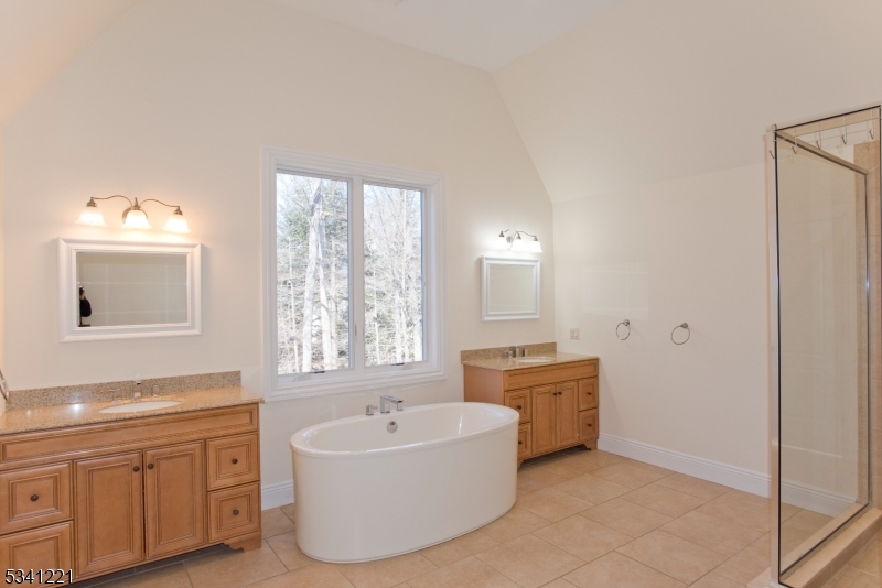 673 Glendale Road Franklin Lakes, NJ 07417 - Photo 15 of 19