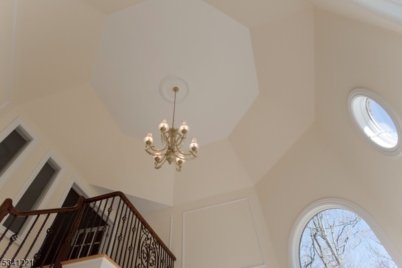 673 Glendale Road Franklin Lakes, NJ 07417 - Photo 4 of 19