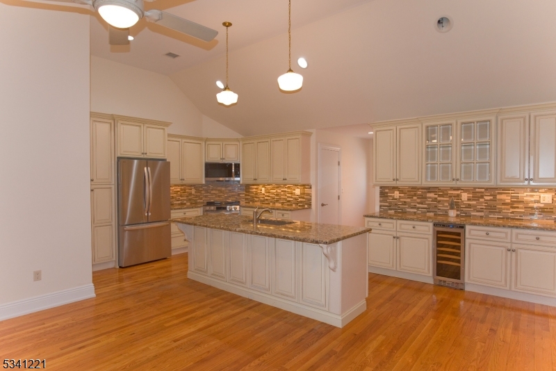 673 Glendale Road Franklin Lakes, NJ 07417 - Photo 6 of 19