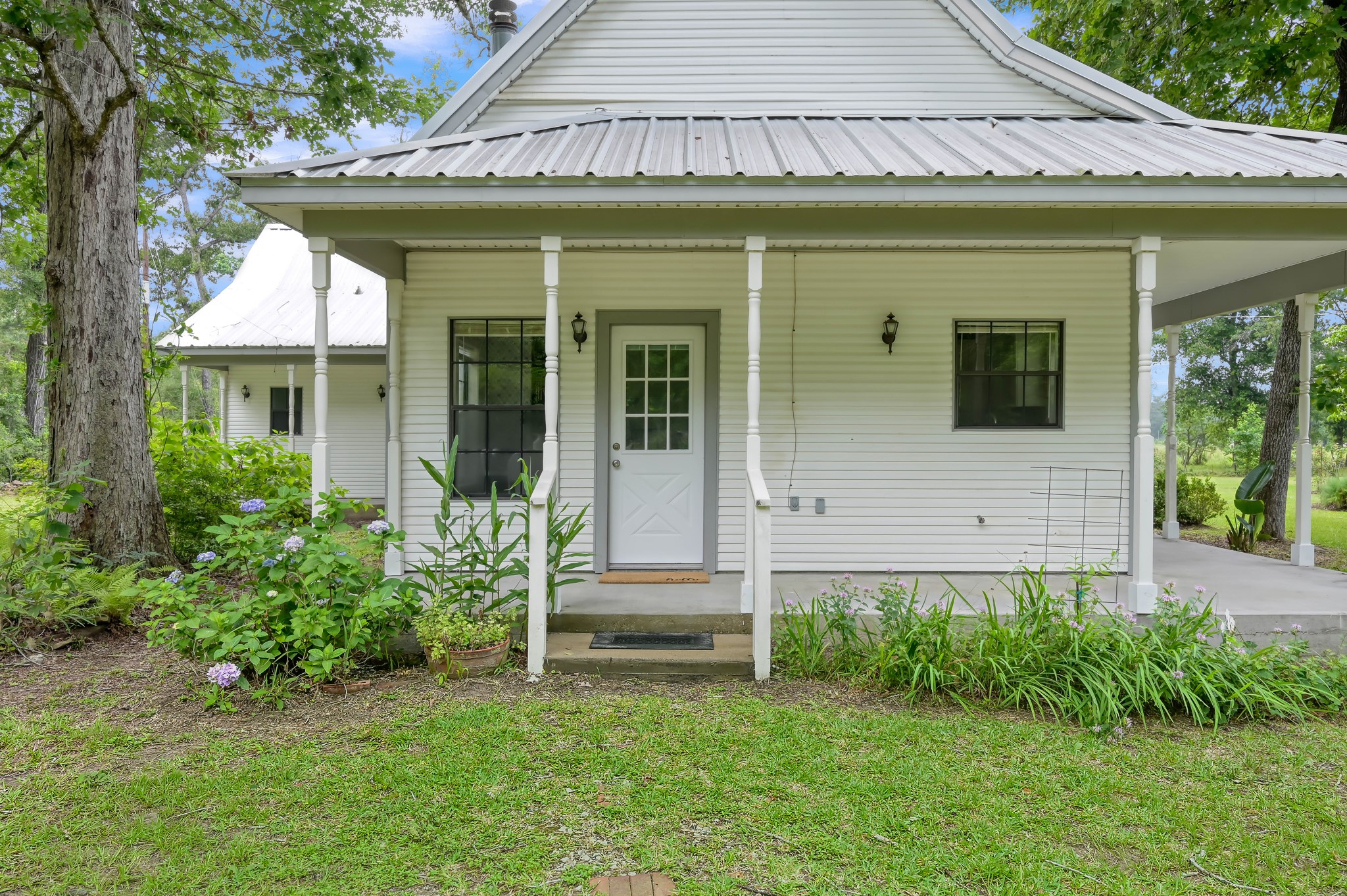 16892 Payne Road Conroe, TX 77302 - Photo 3 of 50