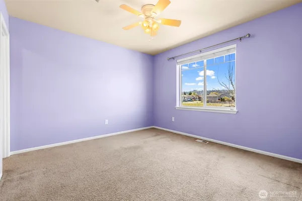 $599,950 | 1408 Daffodil Avenue Northeast, Orting, WA 98360