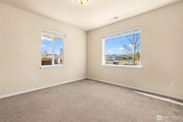 $599,950 | 1408 Daffodil Avenue Northeast, Orting, WA 98360