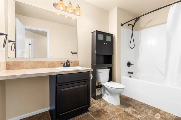 $599,950 | 1408 Daffodil Avenue Northeast, Orting, WA 98360