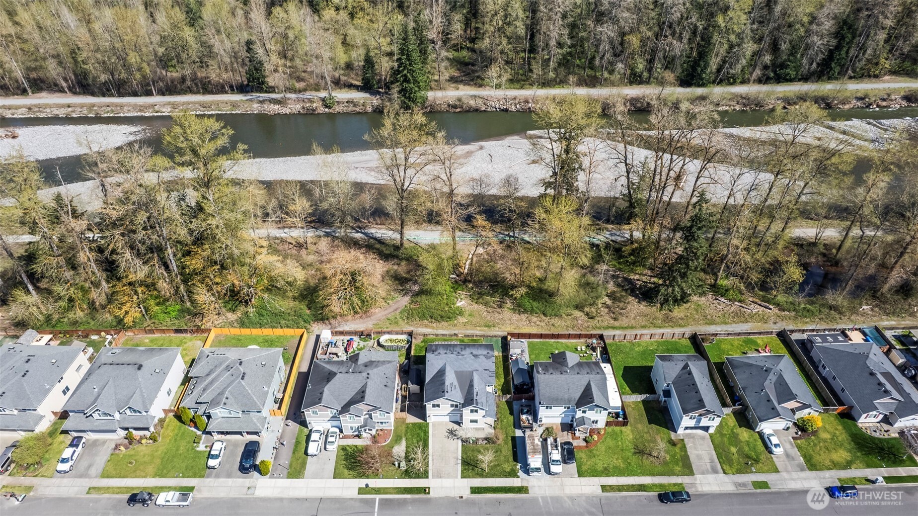 1408 Daffodil Avenue Northeast Orting, WA 98360 - Photo 34 of 37 an aerial view of residential house with outdoor space