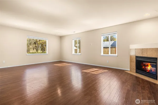 $599,950 | 1408 Daffodil Avenue Northeast, Orting, WA 98360