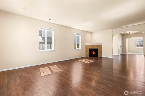 $599,950 | 1408 Daffodil Avenue Northeast, Orting, WA 98360