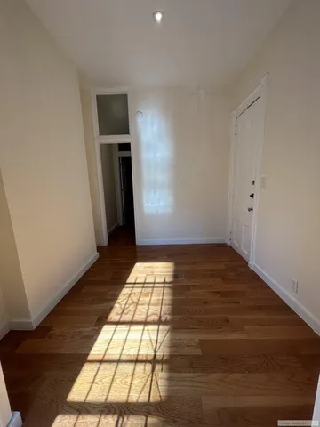 $4,500 | 419 West 44th Street, Unit 1W | Hell's Kitchen