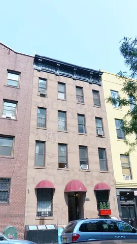 $4,500 | 419 West 44th Street, Unit 1W | Hell's Kitchen