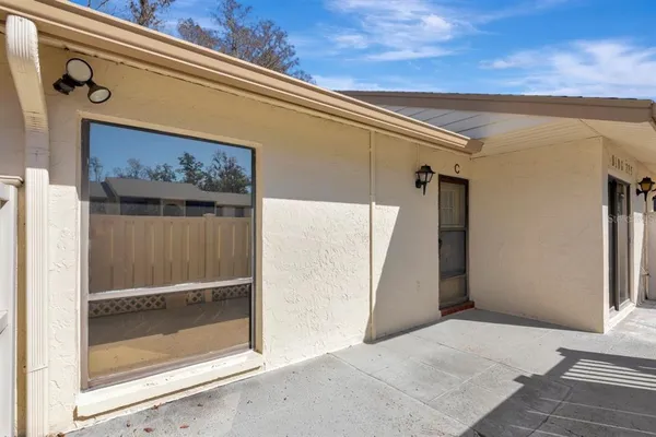 $210,000 | 3113 Lake Pine Way, Unit C, Tarpon Springs, FL 34688