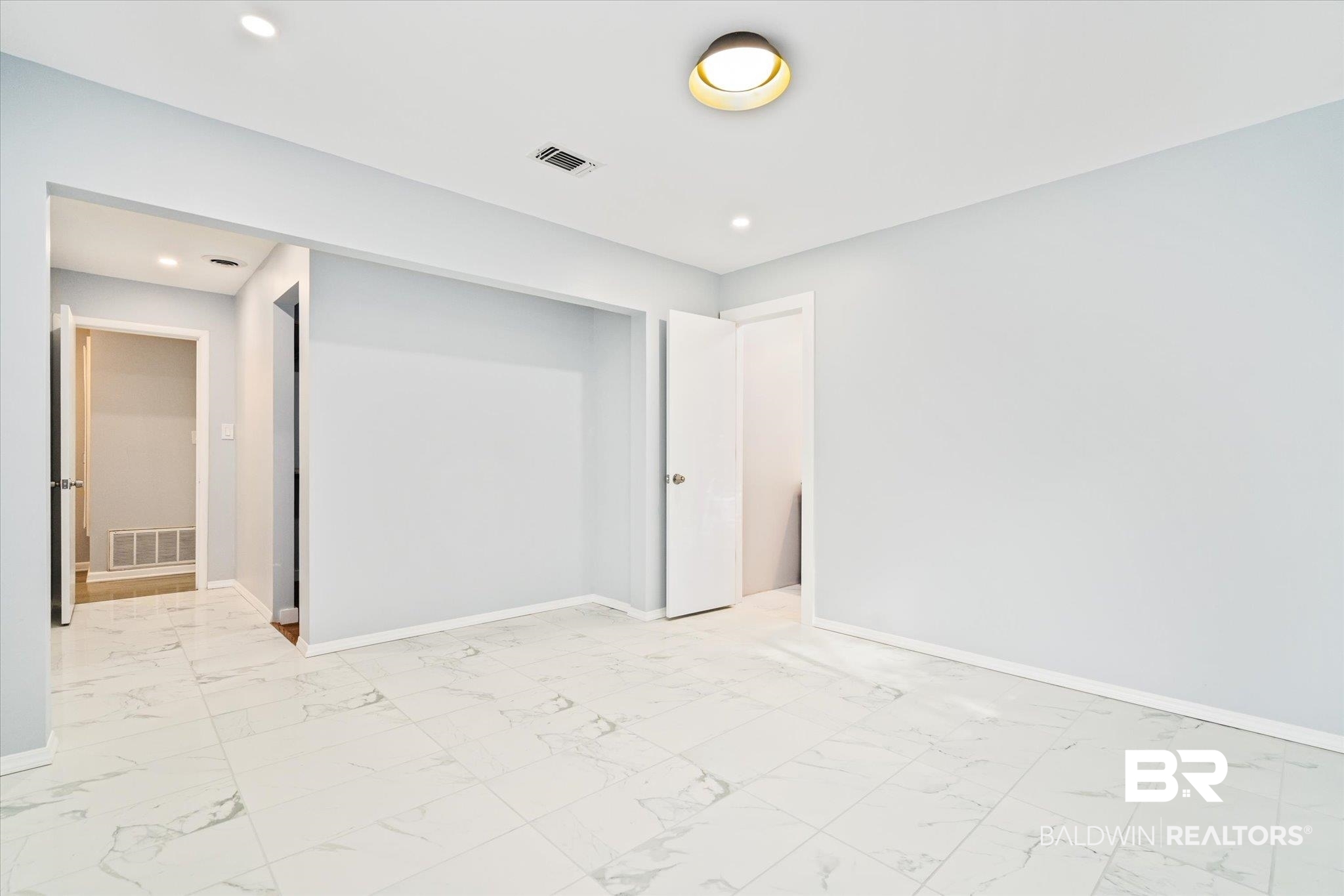 505 South Stuart Street Foley, AL 36535 - Photo 10 of 20