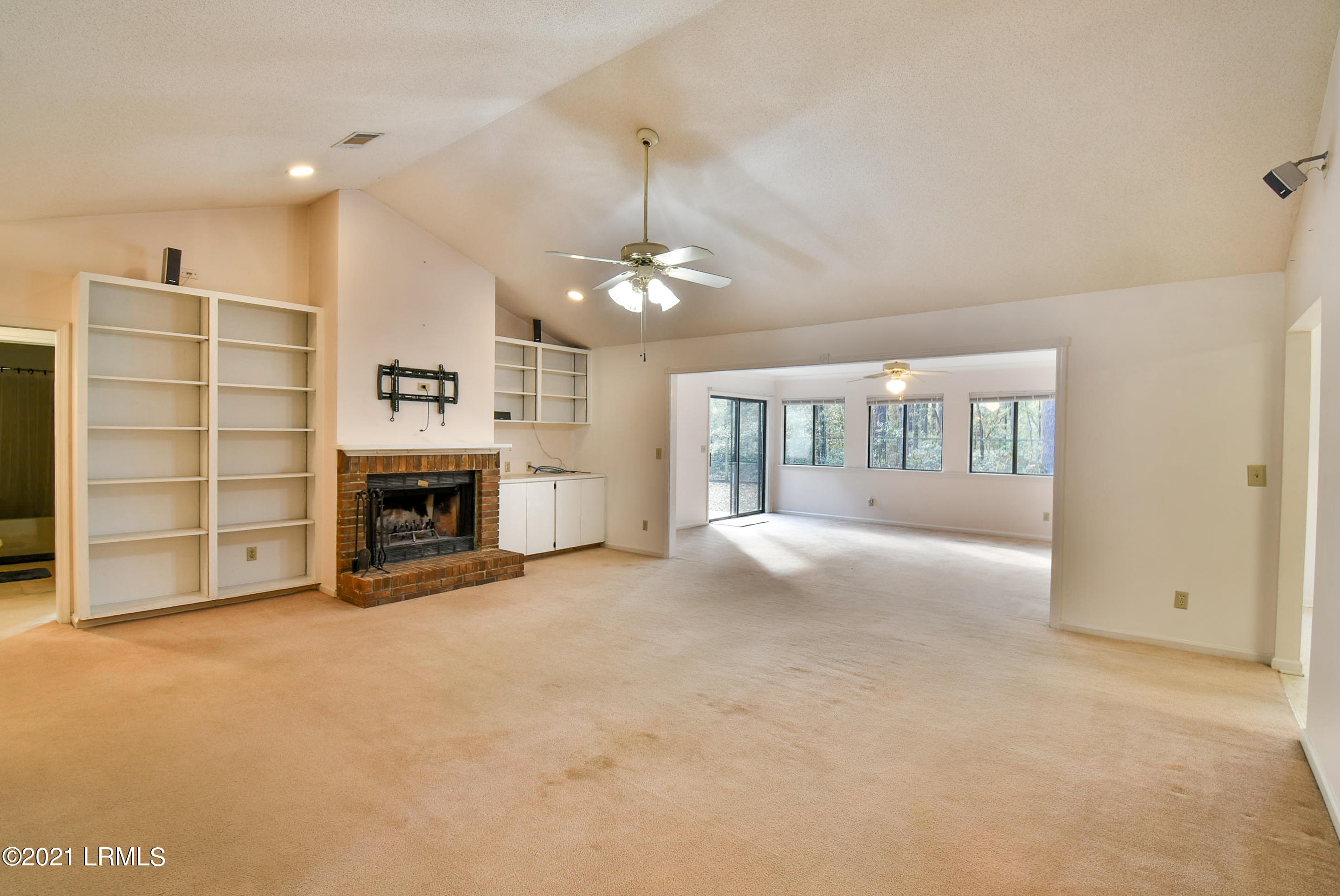 1 Pickens Street Beaufort, SC 29907 - Photo 7 of 40 DSC_0473