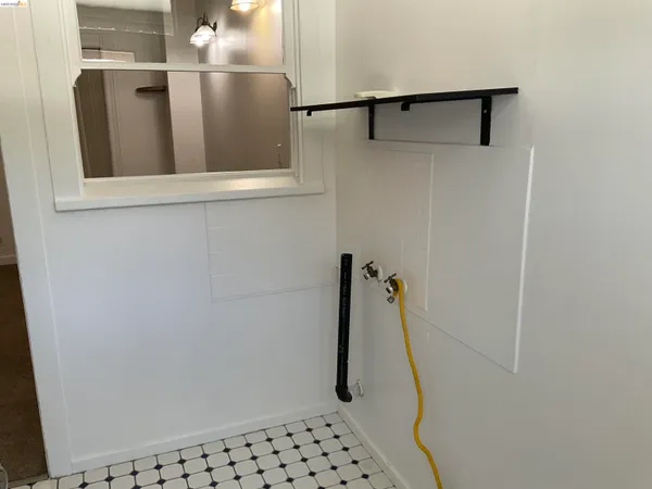 $1,645 | 512 E Street, Unit C, Antioch, CA 94509