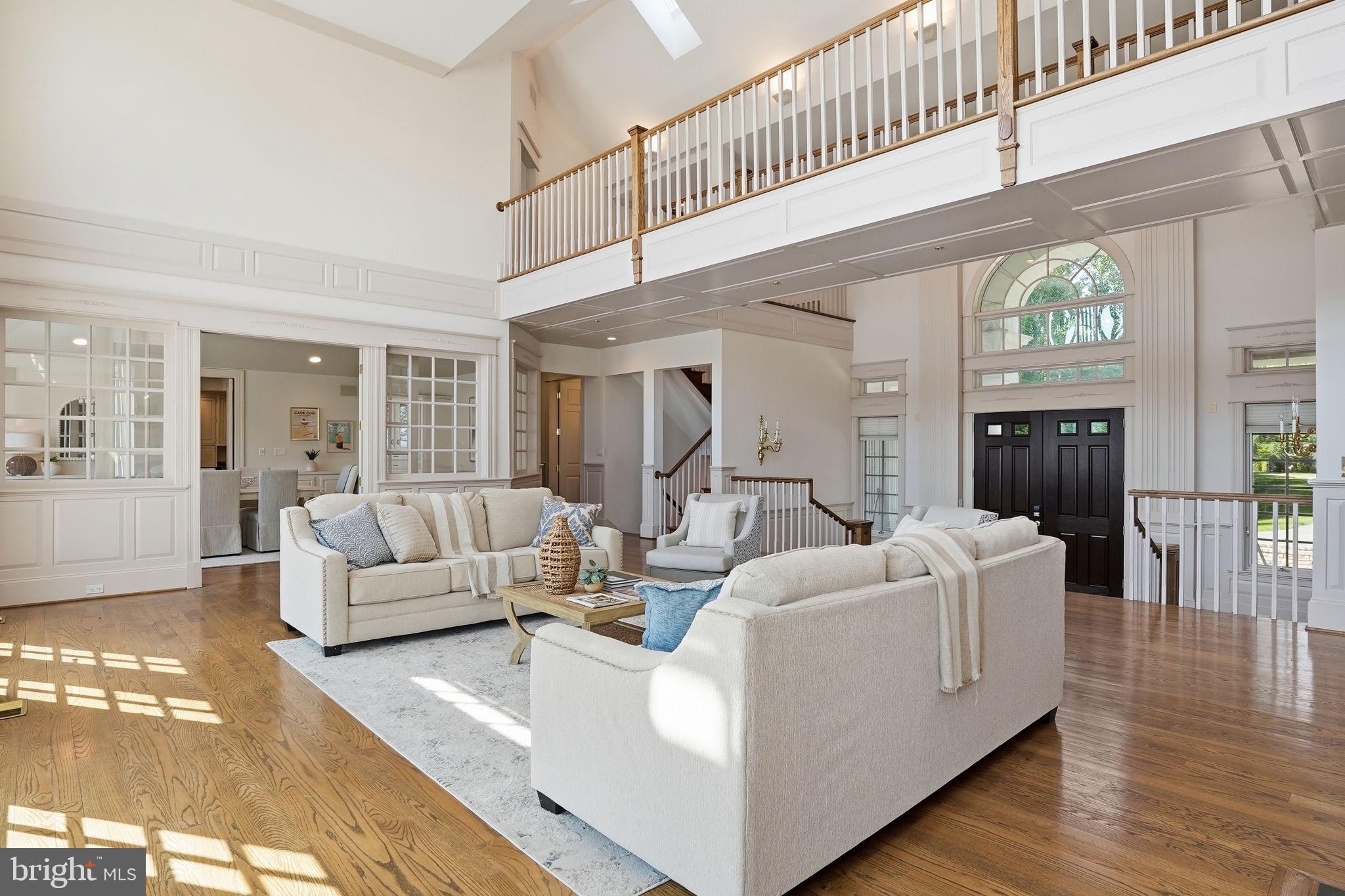 2562 Carrollton Road Annapolis, MD 21403 - Photo 11 of 54 Impressive 2 story family room