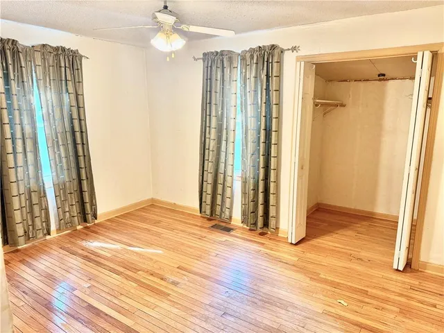 $299,782 | 16539 East Courtney Atherton Road, Independence, MO 64058