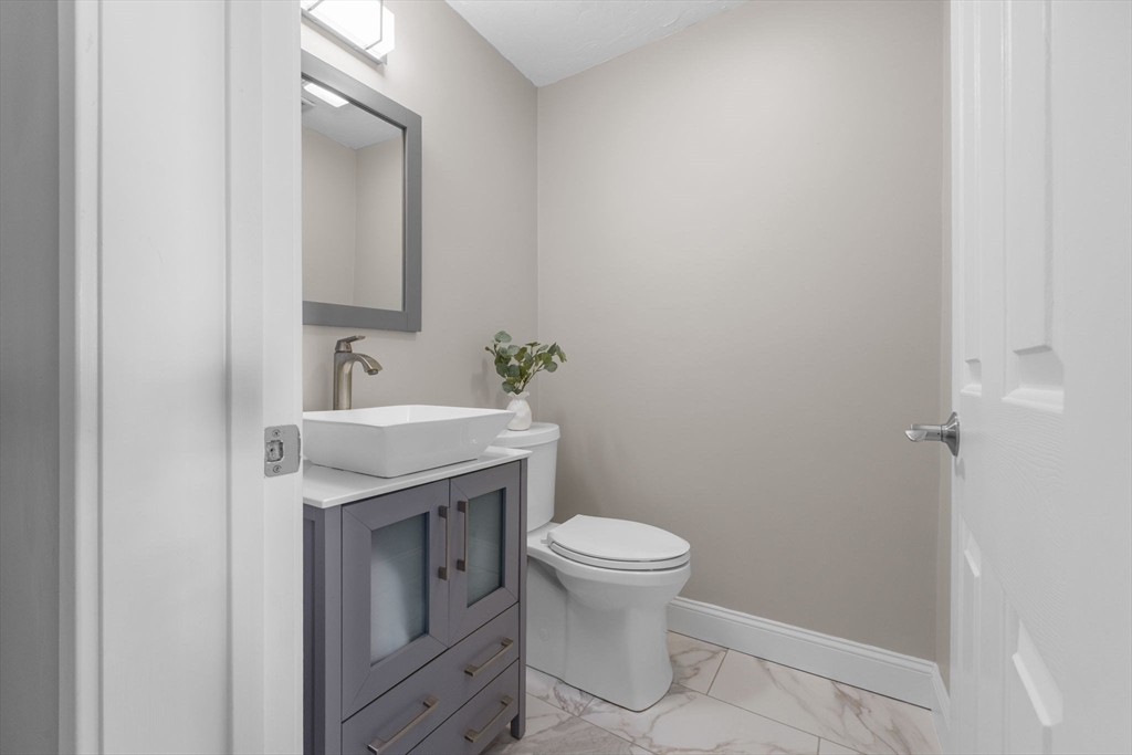 13 Bay Pointe Dr Extension Wareham, MA 02532 - Photo 27 of 32