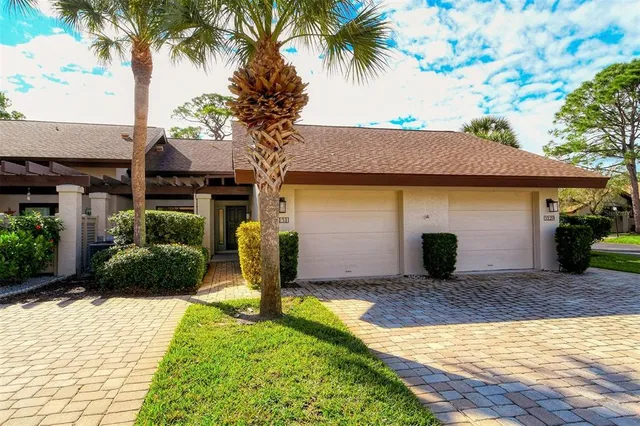 $2,200 | 3131 Windrush Bourne, Unit 22, Sarasota, FL 34235