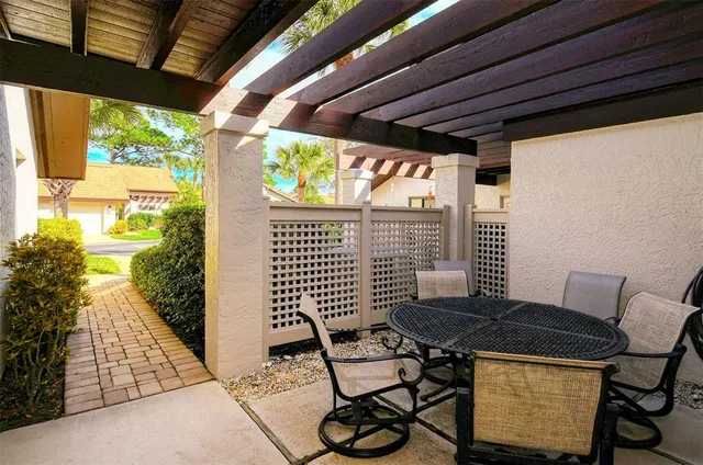 $2,200 | 3131 Windrush Bourne, Unit 22, Sarasota, FL 34235