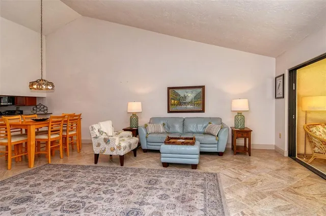 $2,200 | 3131 Windrush Bourne, Unit 22, Sarasota, FL 34235