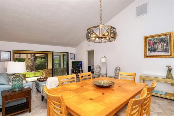 $2,200 | 3131 Windrush Bourne, Unit 22, Sarasota, FL 34235