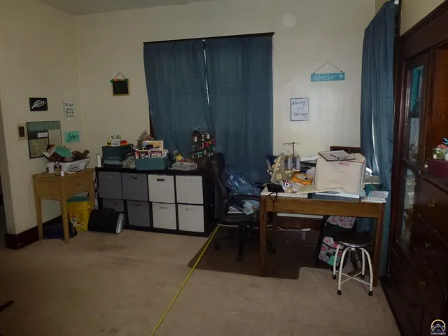 $120,000 | 712 West 6th Avenue, Emporia, KS 66801