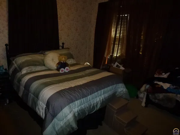 $120,000 | 712 West 6th Avenue, Emporia, KS 66801