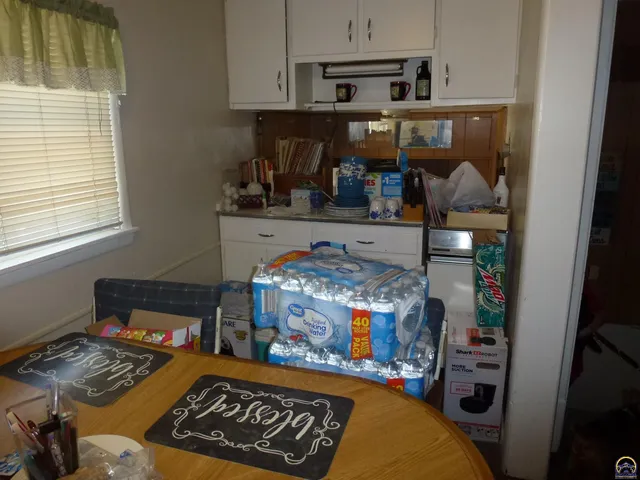 $120,000 | 712 West 6th Avenue, Emporia, KS 66801