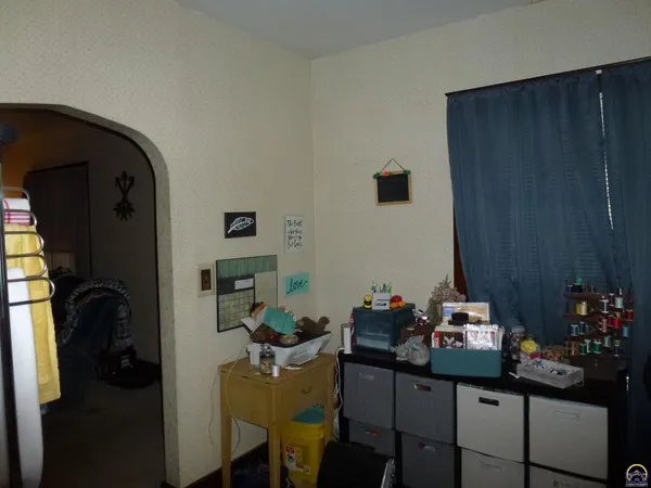 $120,000 | 712 West 6th Avenue, Emporia, KS 66801