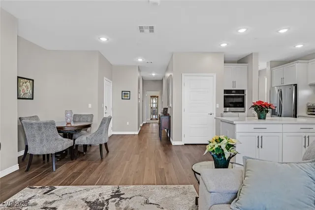 $450,000 | 2555 Hampton Road, Unit 10301, Henderson, NV 89052