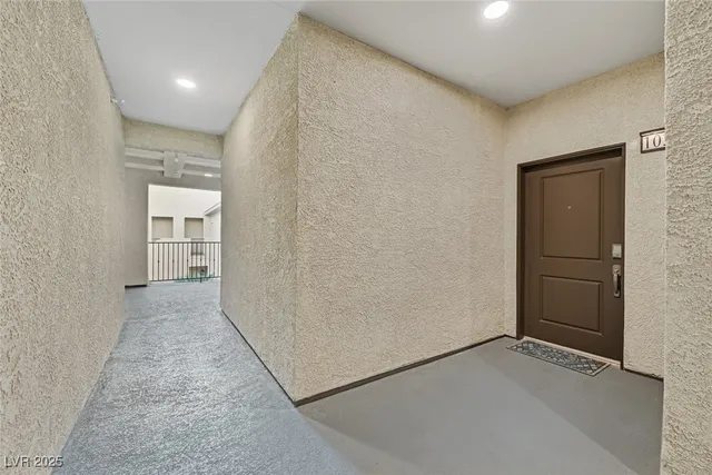 $450,000 | 2555 Hampton Road, Unit 10301, Henderson, NV 89052