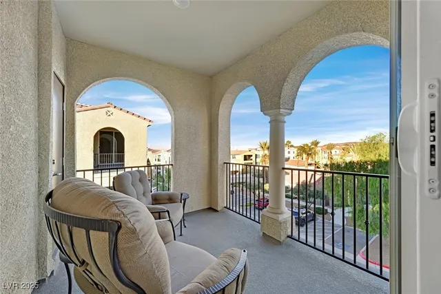 $450,000 | 2555 Hampton Road, Unit 10301, Henderson, NV 89052