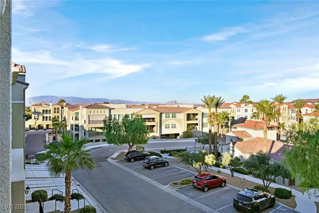 $450,000 | 2555 Hampton Road, Unit 10301, Henderson, NV 89052