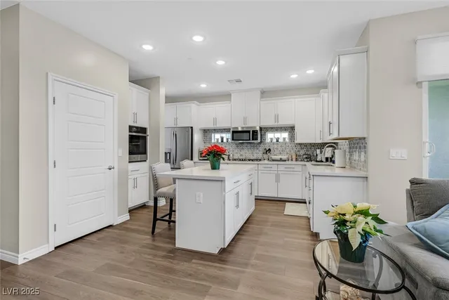 $450,000 | 2555 Hampton Road, Unit 10301, Henderson, NV 89052