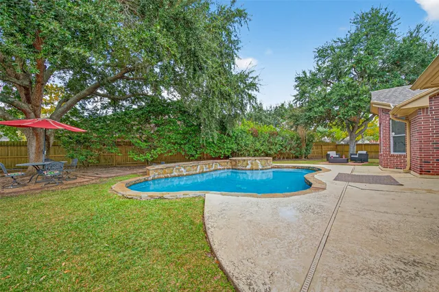 $2,700 | 7302 Foyer Circle, Missouri City, TX 77459