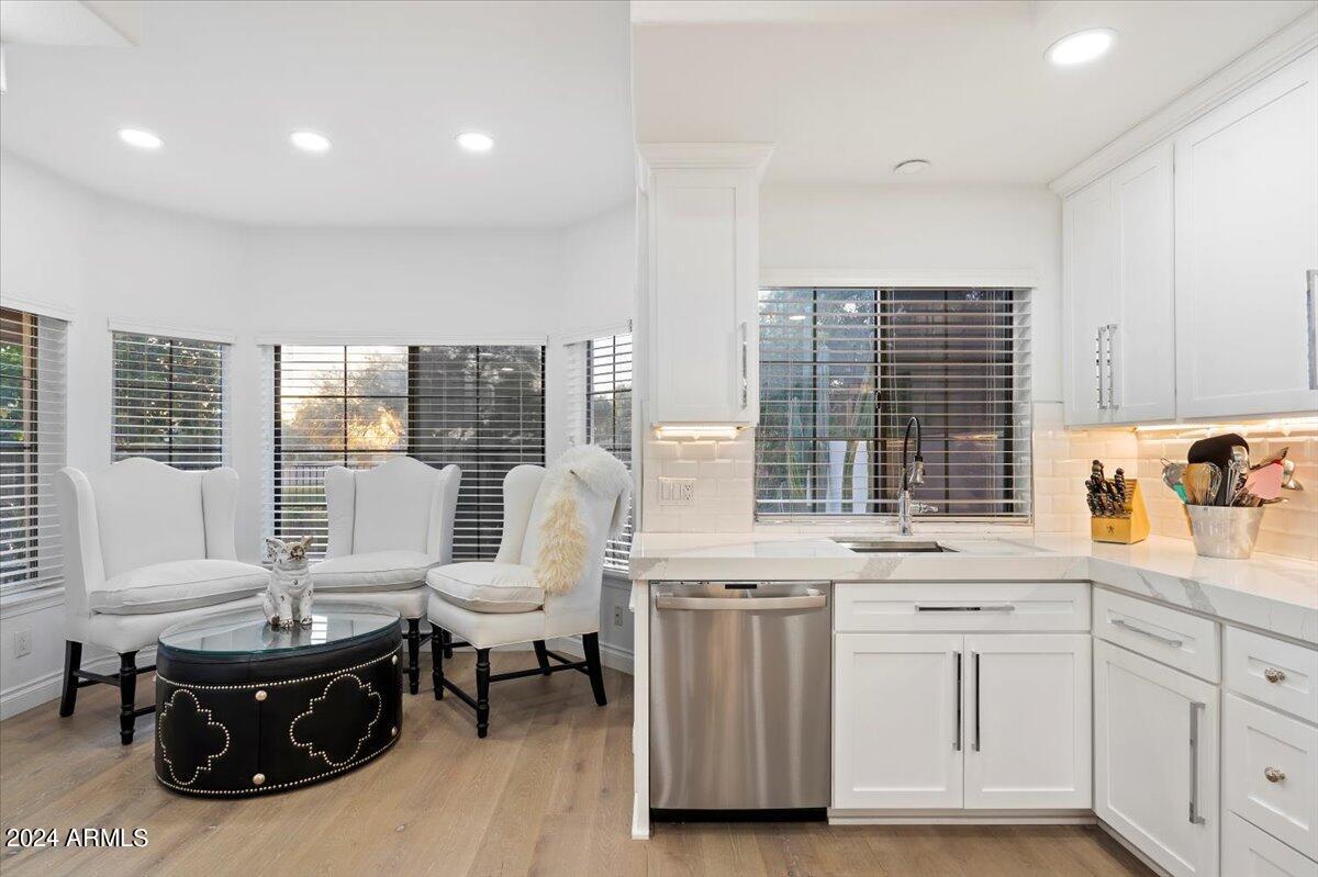 7525 East Gainey Ranch Road, Unit 185 Scottsdale, AZ 85258 - Photo 12 of 46 Remodeled Kitchen