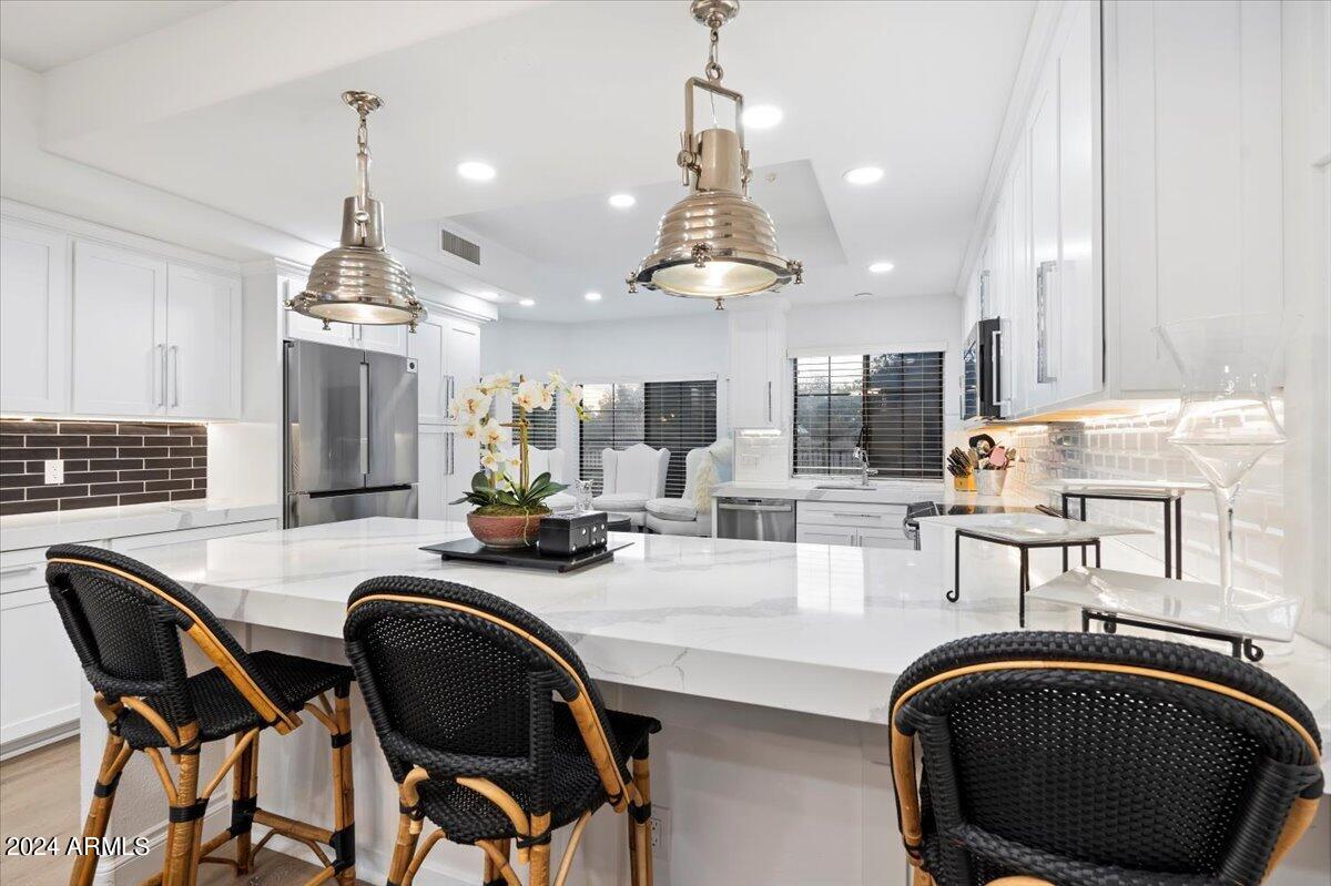 7525 East Gainey Ranch Road, Unit 185 Scottsdale, AZ 85258 - Photo 15 of 46 New Lighting