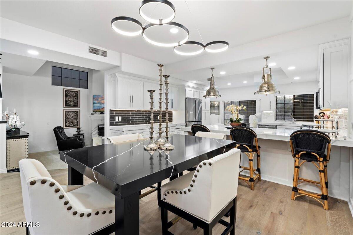 7525 East Gainey Ranch Road, Unit 185 Scottsdale, AZ 85258 - Photo 4 of 46 Dining Area