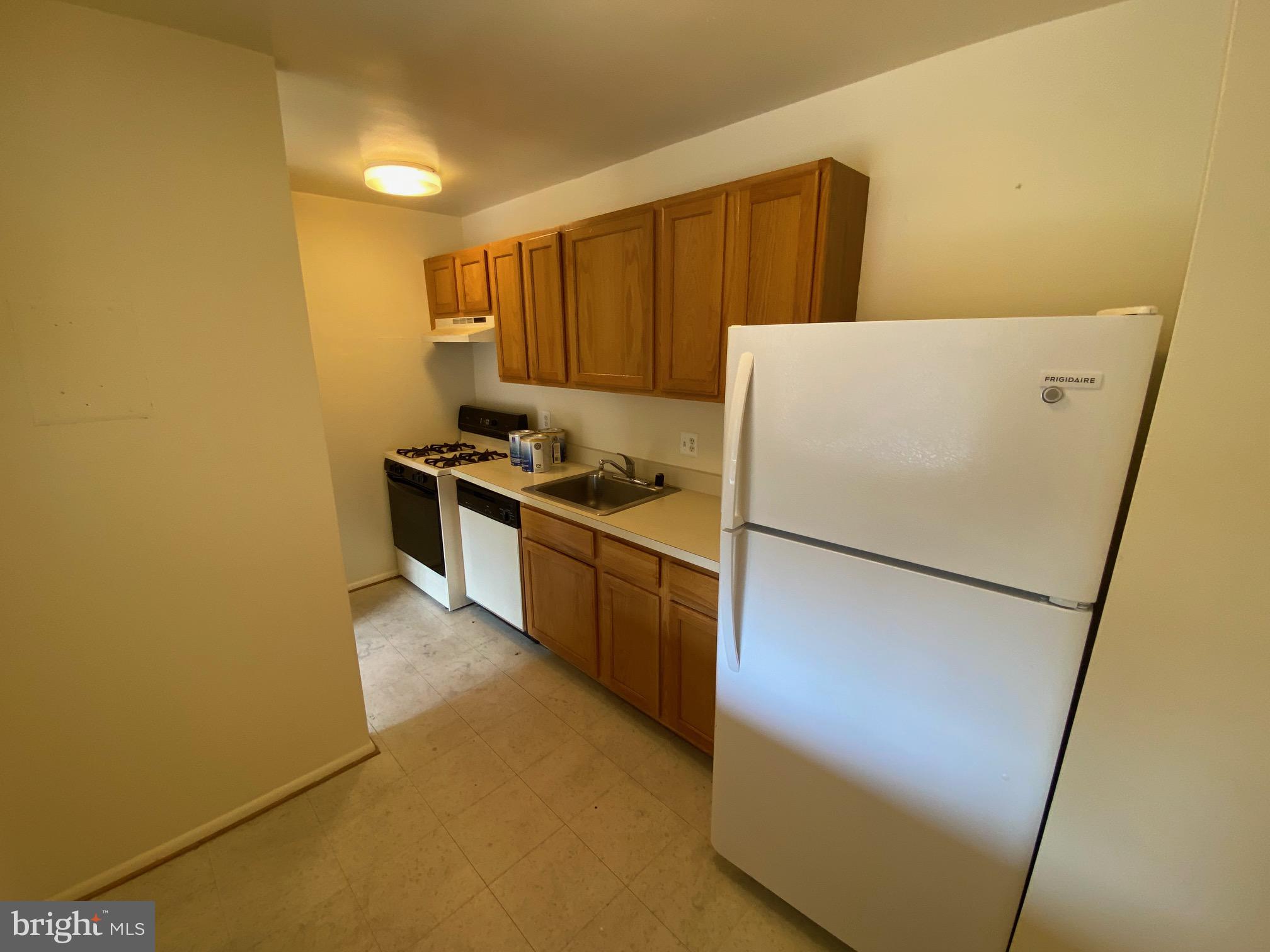 3840 Bel Pre Road, Unit 7 Silver Spring, MD 20906 - Photo 4 of 11 Gallery Image 4