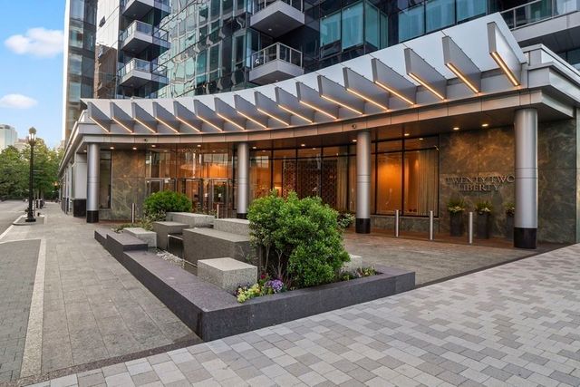$4,750,000 | 22 Liberty Drive, Unit 9M, Boston, MA 02210