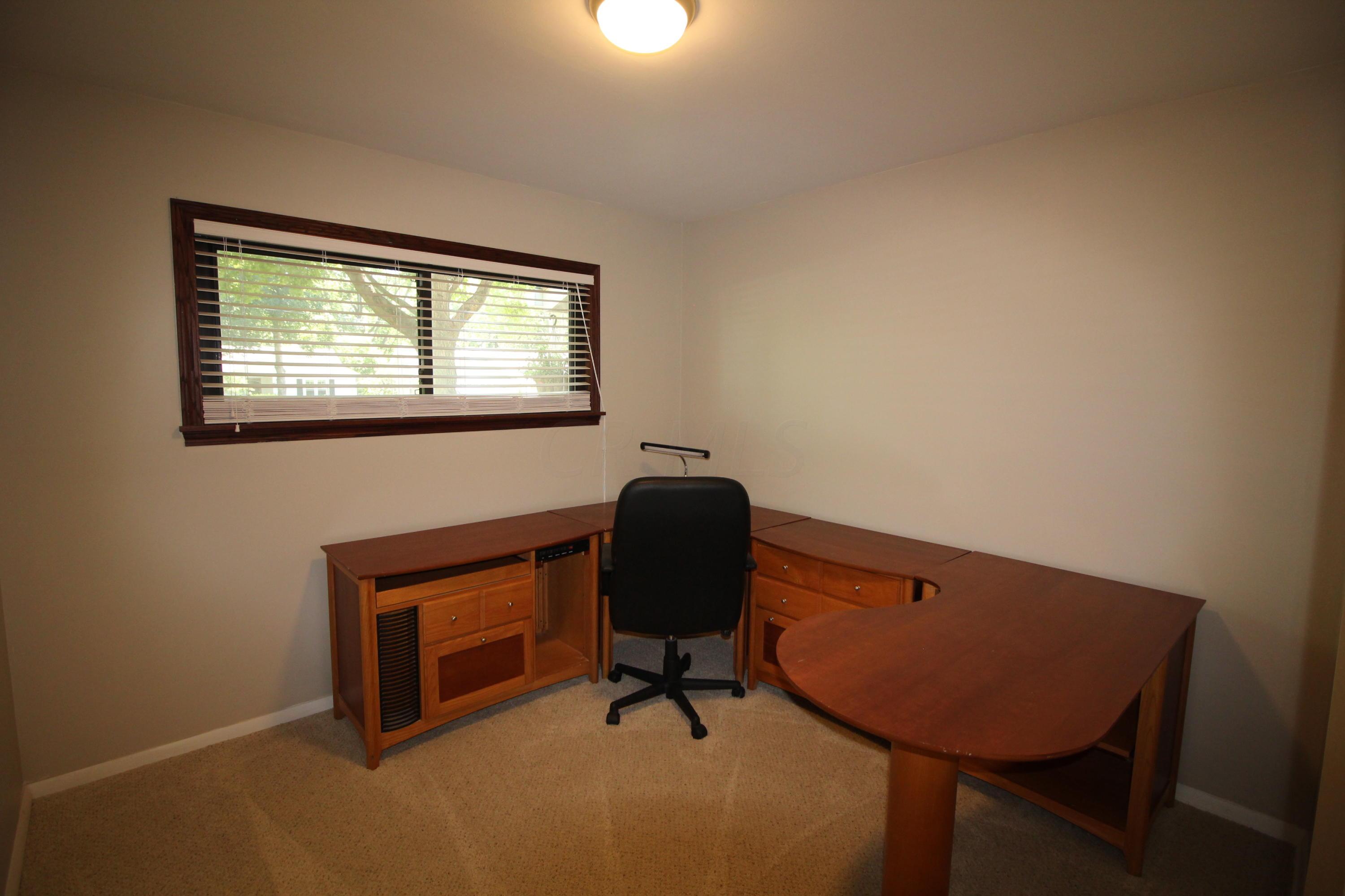 2470 Wickliffe Road Columbus, OH 43221 - Photo 17 of 24 Gallery Image 17
