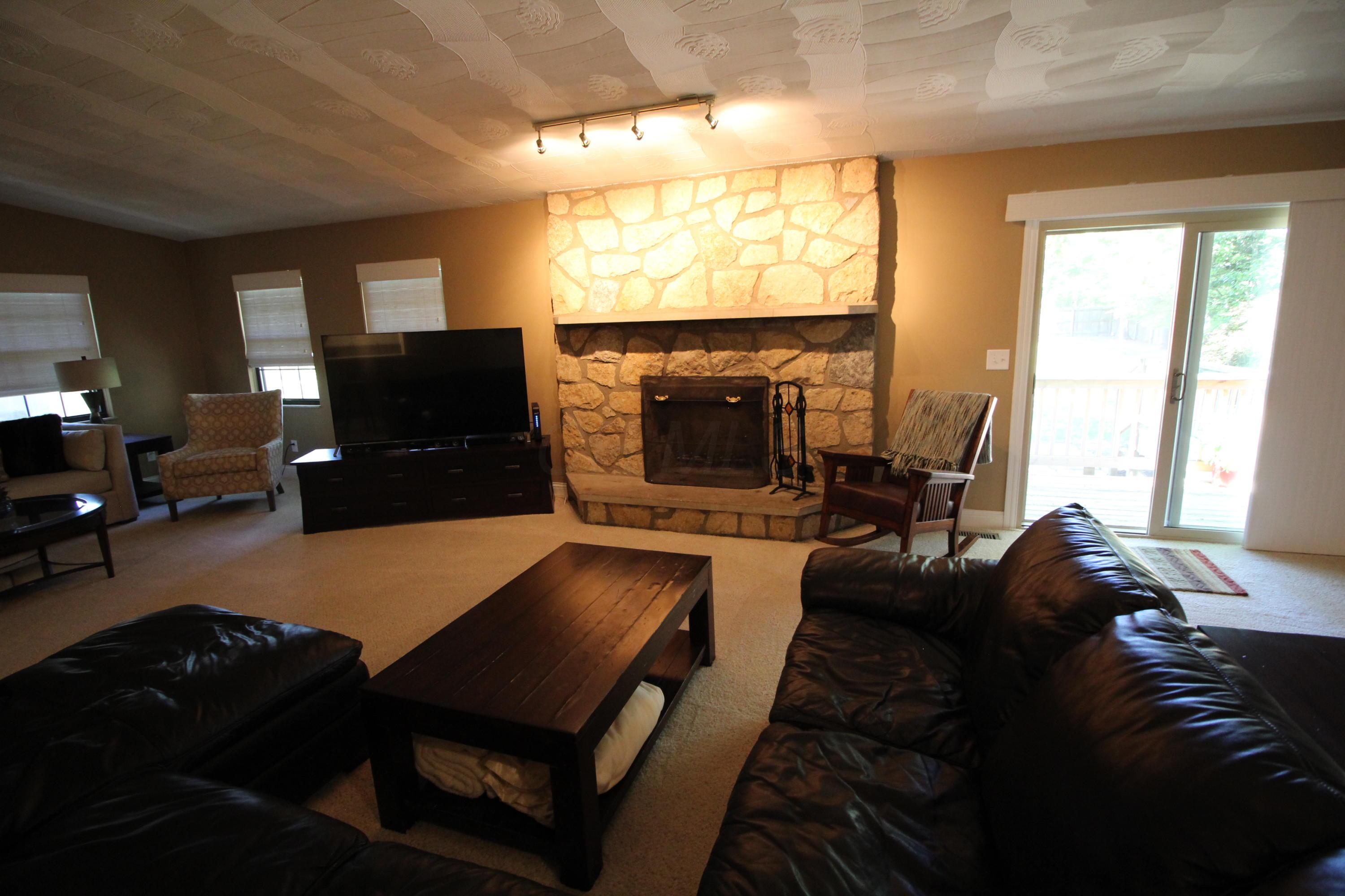 2470 Wickliffe Road Columbus, OH 43221 - Photo 8 of 24 Gallery Image 8