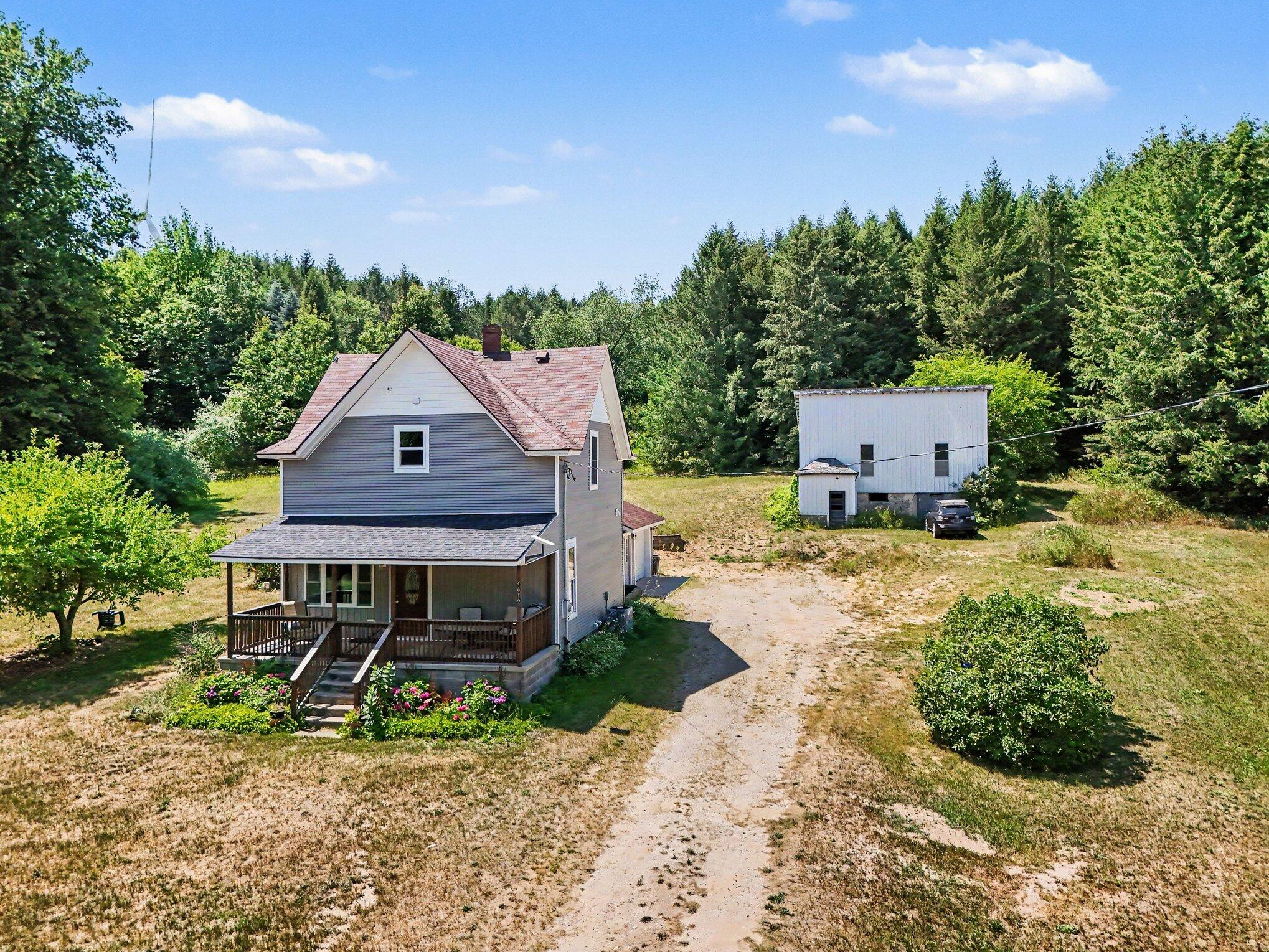 4619 South Morton Road Ludington, MI 49431 - Photo 28 of 34 home & barn