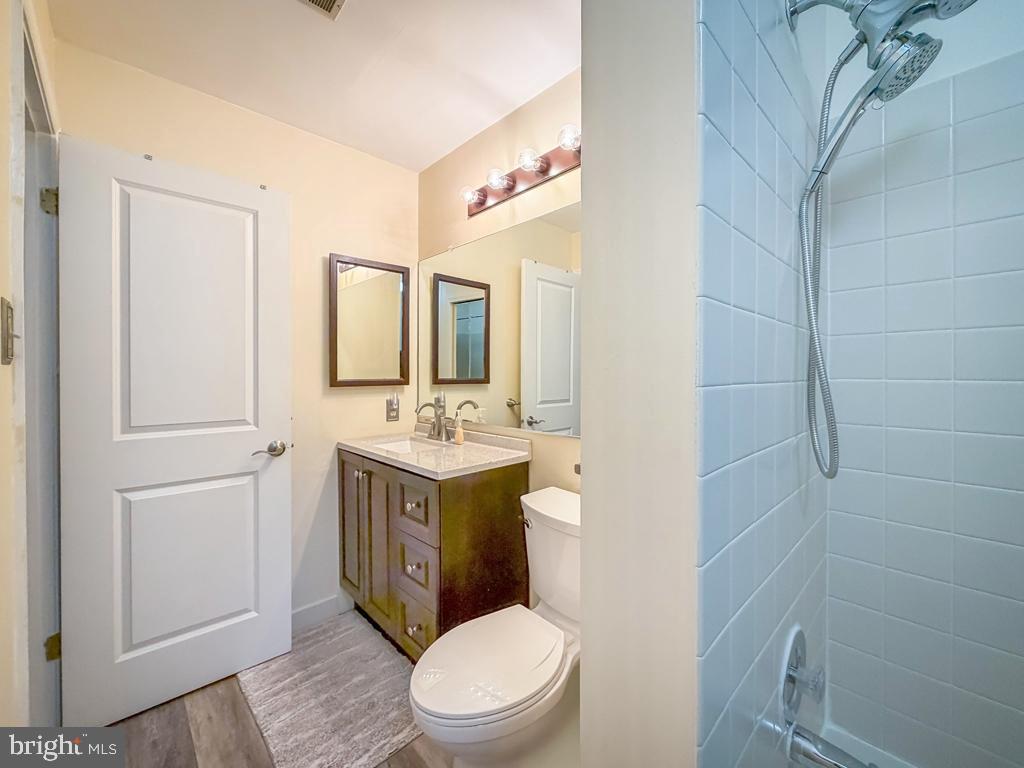 72307 Delaire Landing Road, Unit 307 Philadelphia, PA 19114 - Photo 24 of 39 Newly Remodeled Bathroom off 2nd Bedroom