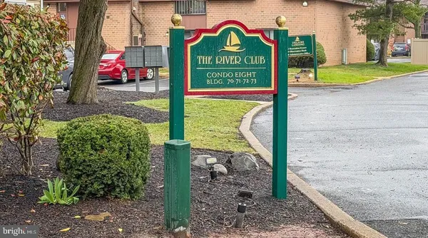 a view of an entryway with staircase