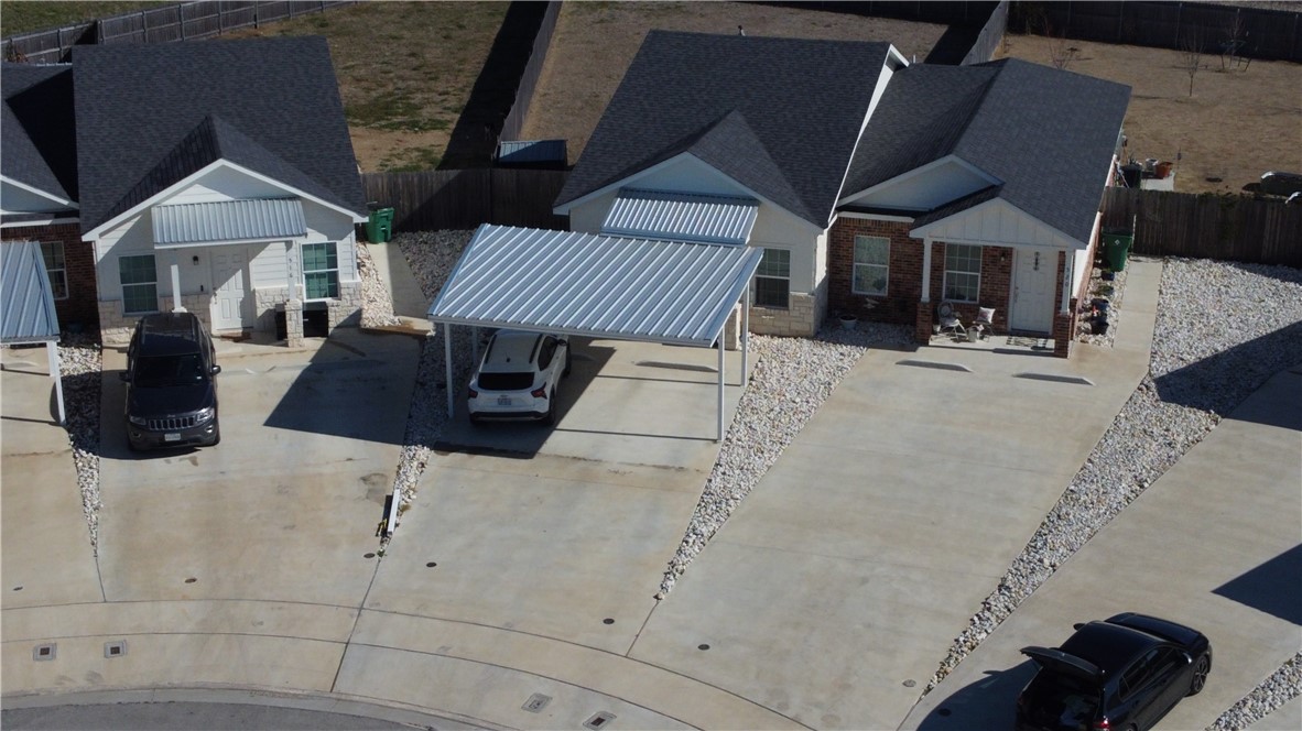 518 Alamo Drive McGregor, TX 76657 - Photo 38 of 41 a front view of a house with a yard