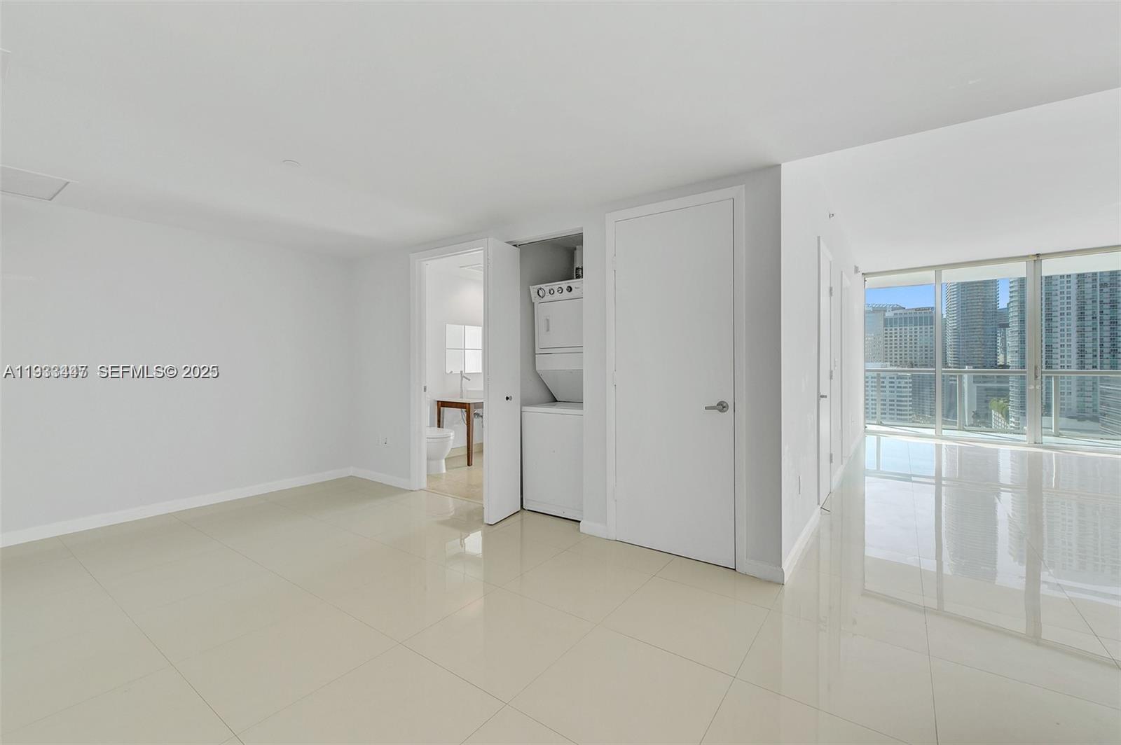 495 Brickell Avenue, Unit 2103 Miami, FL 33131 - Photo 17 of 37