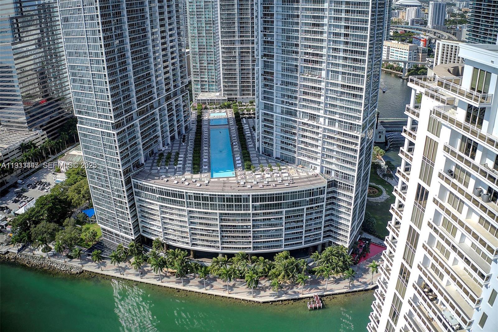 495 Brickell Avenue, Unit 2103 Miami, FL 33131 - Photo 33 of 37 a view of buildings