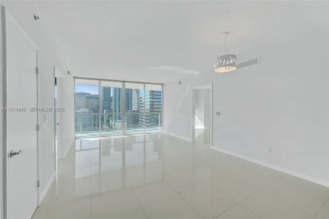 $6,000 | 495 Brickell Avenue, Unit 2103, Miami, FL 33131